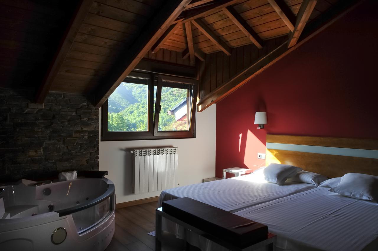 Hotel Rural Pescadores Sobrado Buitenkant foto