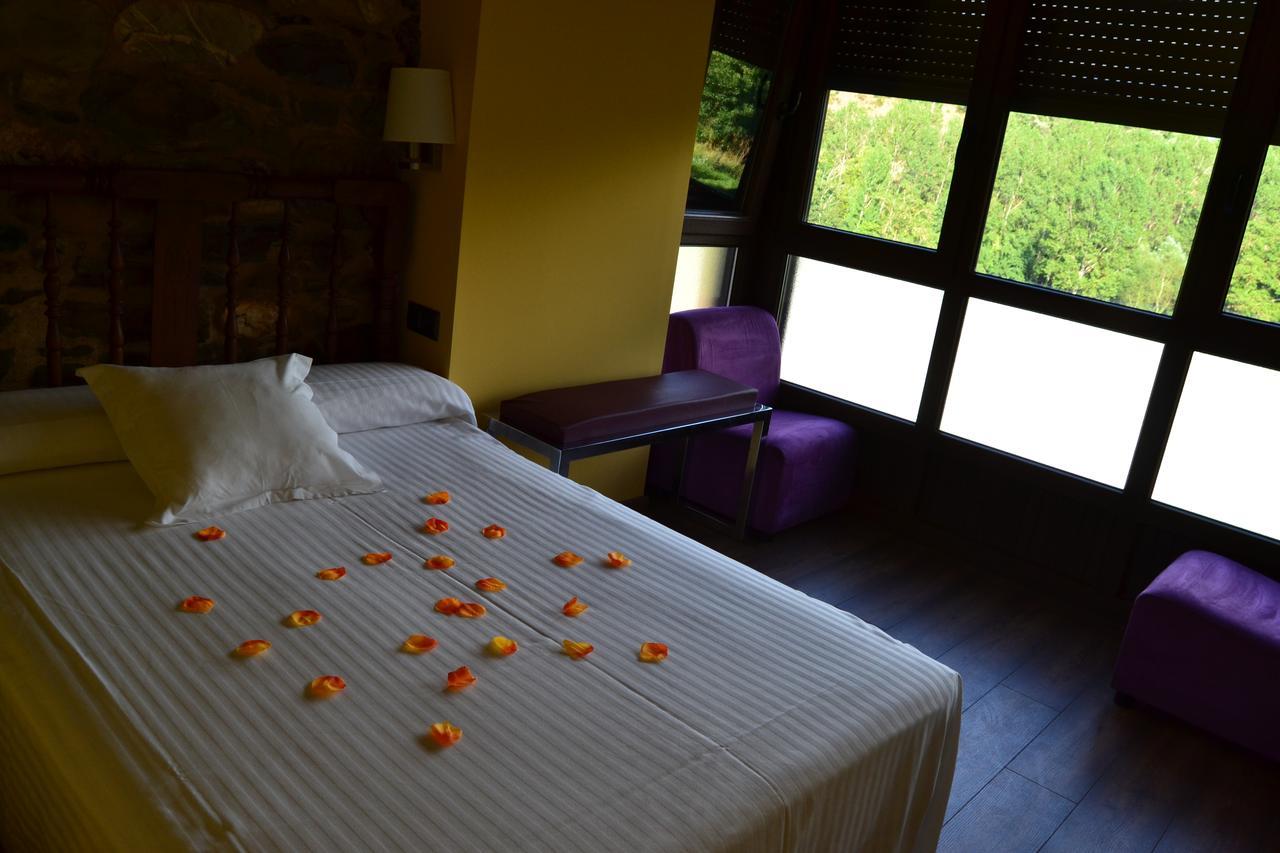Hotel Rural Pescadores Sobrado Buitenkant foto