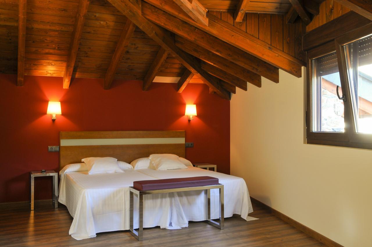 Hotel Rural Pescadores Sobrado Buitenkant foto