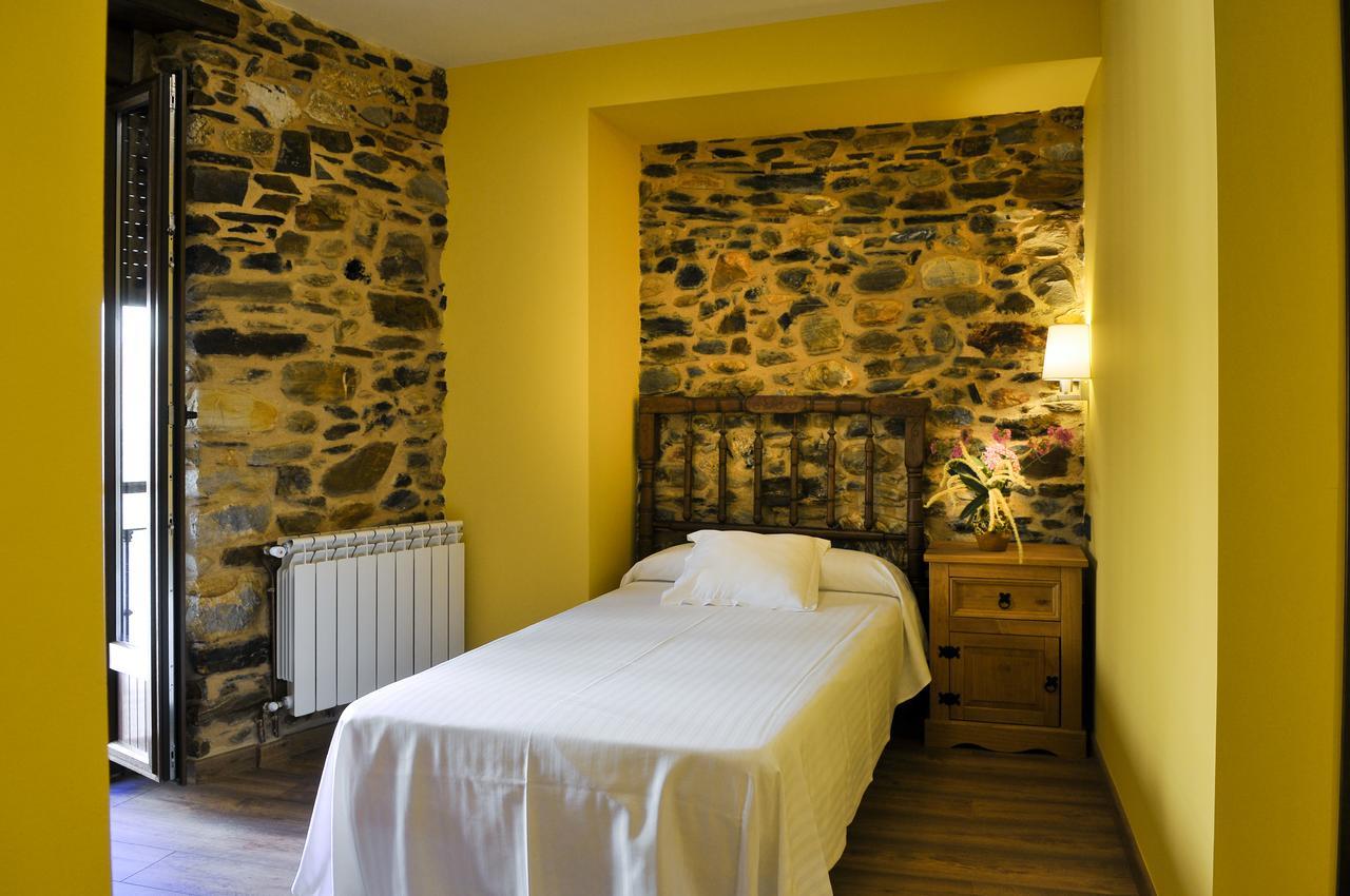 Hotel Rural Pescadores Sobrado Buitenkant foto