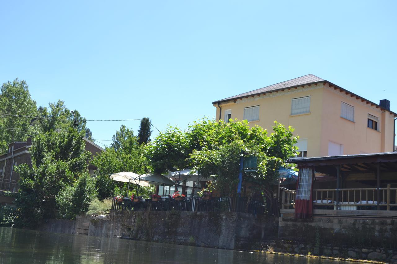 Hotel Rural Pescadores Sobrado Buitenkant foto